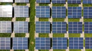 What are the advantages of solar power systems