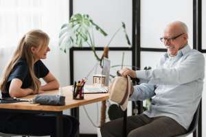 Top Tools That Help Aging Seniors Thrive Top Tools That Help Aging Seniors Thrive