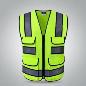 When and Where Should You Use a High Visibility Vest?
