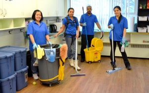 What Are the Responsibilities of FIFO Cleaning Jobs?