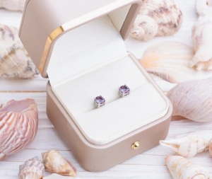The Ultimate Guide to Choosing the Perfect Gemstone Jewelry