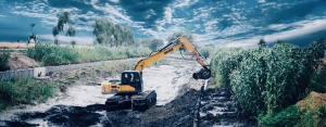 Swamp Solutions: Revolutionize Your Projects with a Marsh Buggy Excavator!
