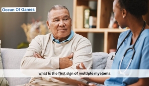 what is the first sign of multiple myeloma