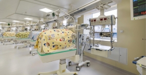 What Are the Cares for Extreme Premature Babies?