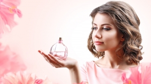 Elegant and Charming: The Ultimate Ladies Perfume Guide