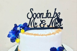 Creative Ways to Surprise Your Loved One with Flower and Cake Delivery service