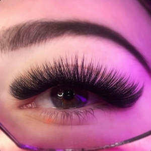 How Can You Choose the Best Eyelash Extension Suppliers?