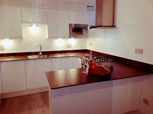 Kitchen Fitter in South London