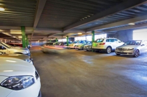 Vlc Low-cost Parking: A Low-cost Airport Parking Service Provider