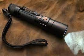 Here’s What You Need From A Night Time Fishing Flashlight 